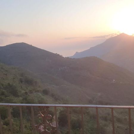 Appartamento "Al Borgo Antico" Aieta Exterior photo